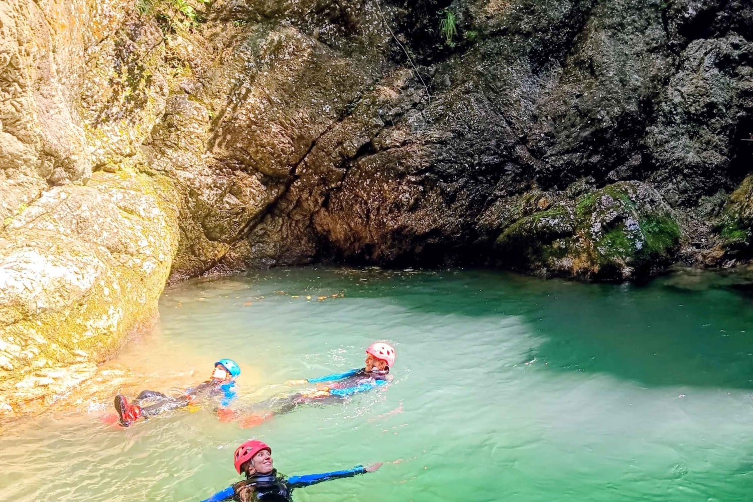 100 % VÅDT & BEDST: Familie Hakuna Matata Canyoning