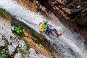 100 % MÄRKÄ KOKEMUS 3 tunnin canyoning-retki aloittelijoille