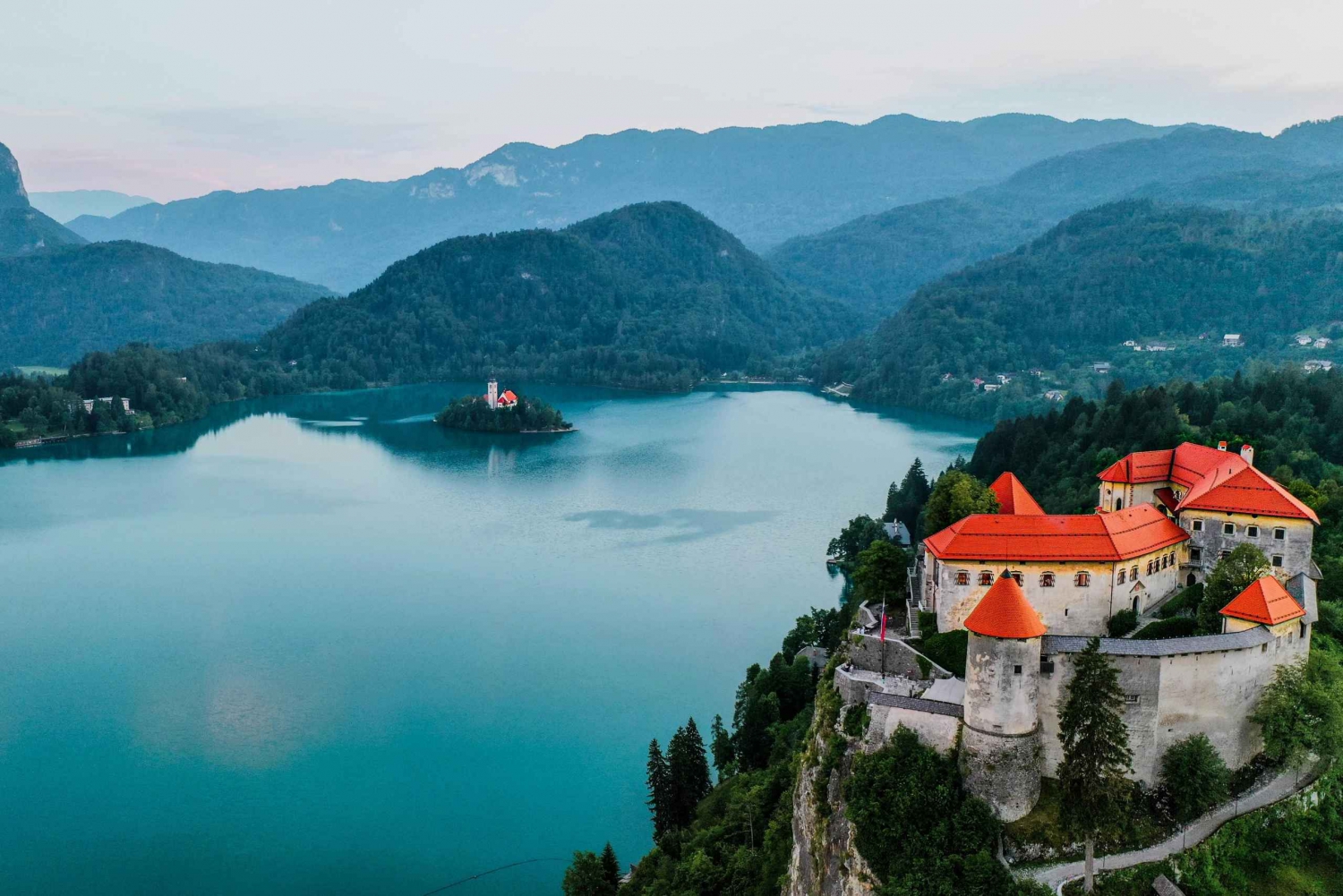 3-дневный тур из Загреба-Любляны-озера Блед-предъямского замка