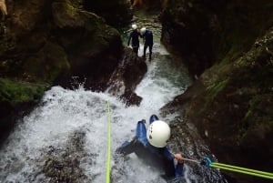 Bled: 3 timers eksklusivt Canyoning-eventyr ved Bled-søen