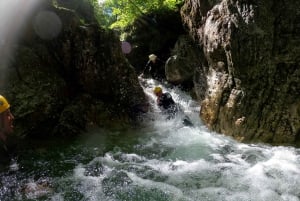 Bovec: Guidet canyoning-oplevelse for begyndere i Fratarica
