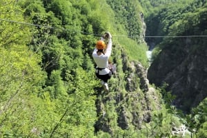Bovec: Cañón Učja - El parque de tirolinas más largo de Europa