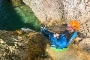 Bovec: Canyoning für Anfänger erleben