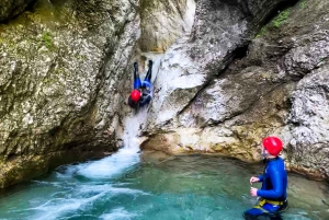 Bovec: Tour di canyoning facile a Sušec (livello 1) + foto
