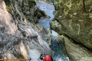 Bovec: Nem canyoning-tur i Sušec (niveau 1) + foto