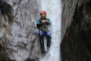Bovec: Jännittävä Canyoning Tour Sušec Canyonissa