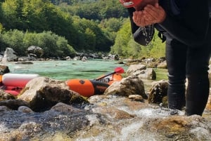 Bovec: wycieczka PackRafting po rzece Soca z instruktorem i sprzętem