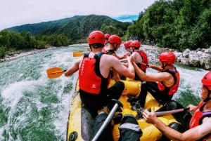 Bovec : Aventure en rafting sur la rivière Soča avec transferts d'hôtel
