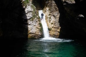 Bovec: Canyoning-Abenteuer im Bach Ronek