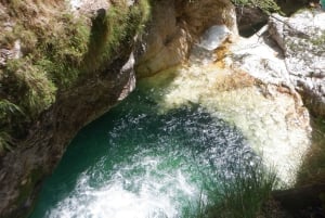 Bovec: Canyoning-Abenteuer im Bach Ronek