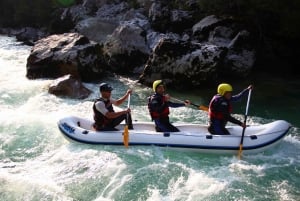 Bovec: Esperienza di rafting privato sul fiume Soča per coppie