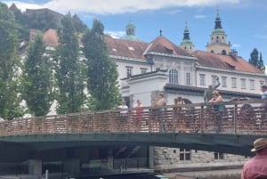 Découvrez Ljubljana avec un guide local agréé. VISITE PRIVÉE