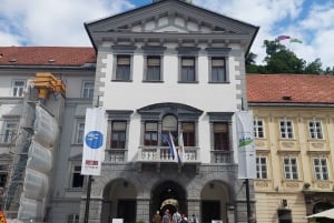 Découvrez Ljubljana avec un guide local agréé. VISITE PRIVÉE
