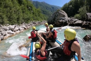 Bovecista: Soča-joen koskenlaskureissu valokuvien kanssa