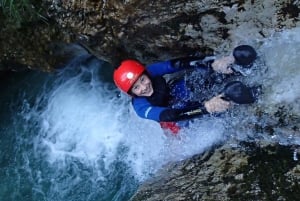 Fra Bovec: Sušec Stream Canyoning i Soča-dalen