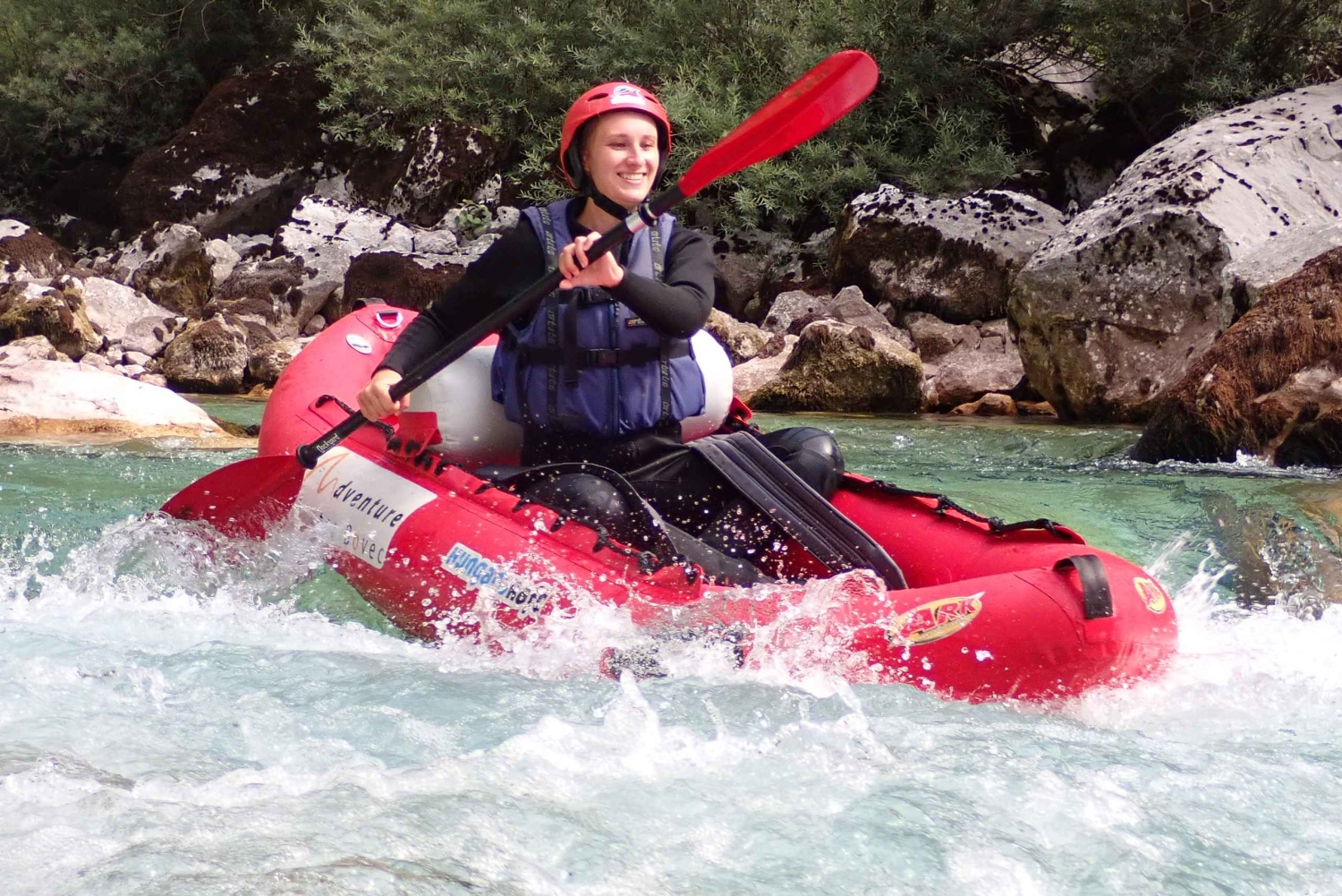 Fra Bovec: Padling i kajakk på elven Soča