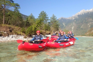 Von Bovec aus: Wildwasser-Kajakfahren auf der Soča