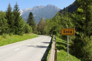 Vanuit Ljubljana: Dagtocht met gids naar Soča en Kranjska Gora