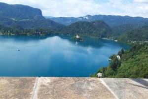 Vanuit Zagreb: dagtocht naar het meer van Bled en Ljubljana