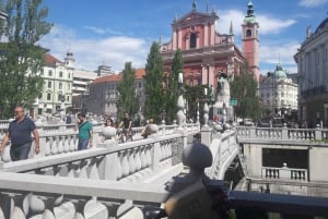 Vanuit Zagreb: dagtocht naar het meer van Bled en Ljubljana