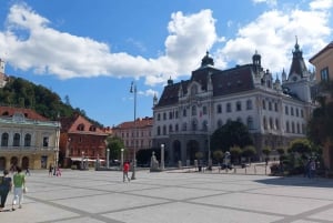 Von Zagreb aus: Highlight-Tagestour nach Bled und Ljubljana