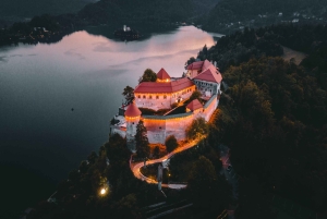 ザグレブ発：リュブリャナ、ブレッド湖と城のプライベートツアー