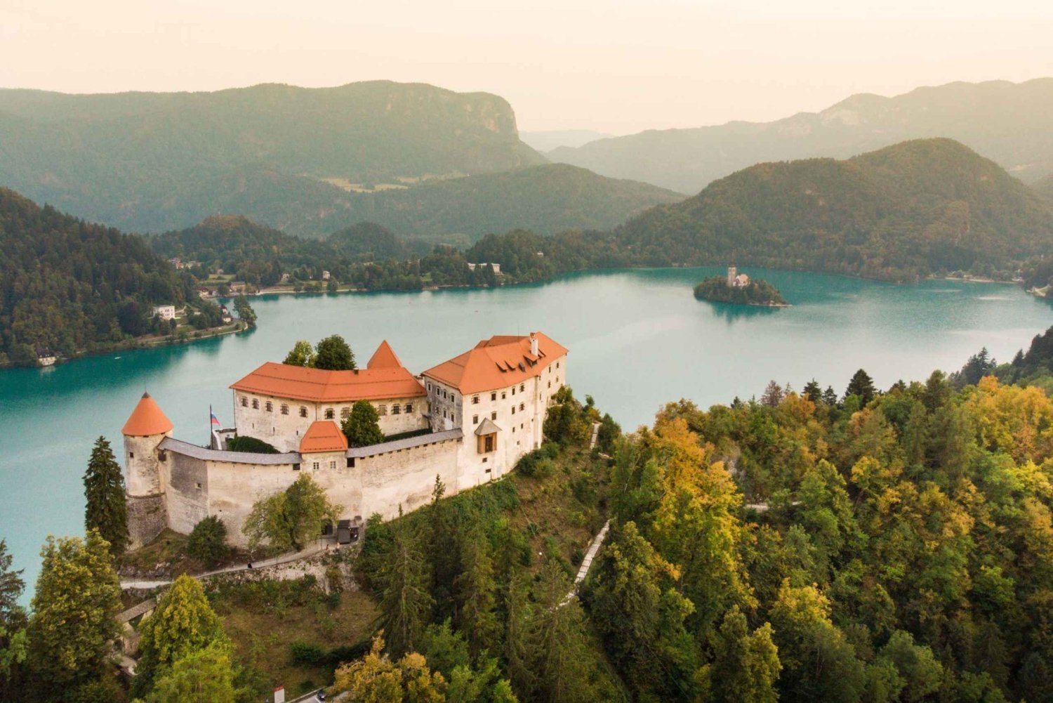 Fra Zagreb: Privat transport til Ljubljana og Bledsøen