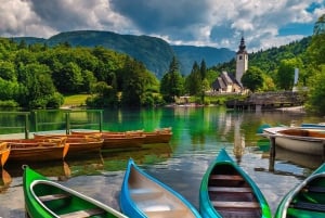 Ljubljana: Tur til Savica-vandfaldet, Bohinj-søen og Bled-søen