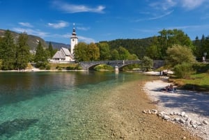 Ljubljana: Tur til Savica-fossen, Bohinj-sjøen og Bled-sjøen