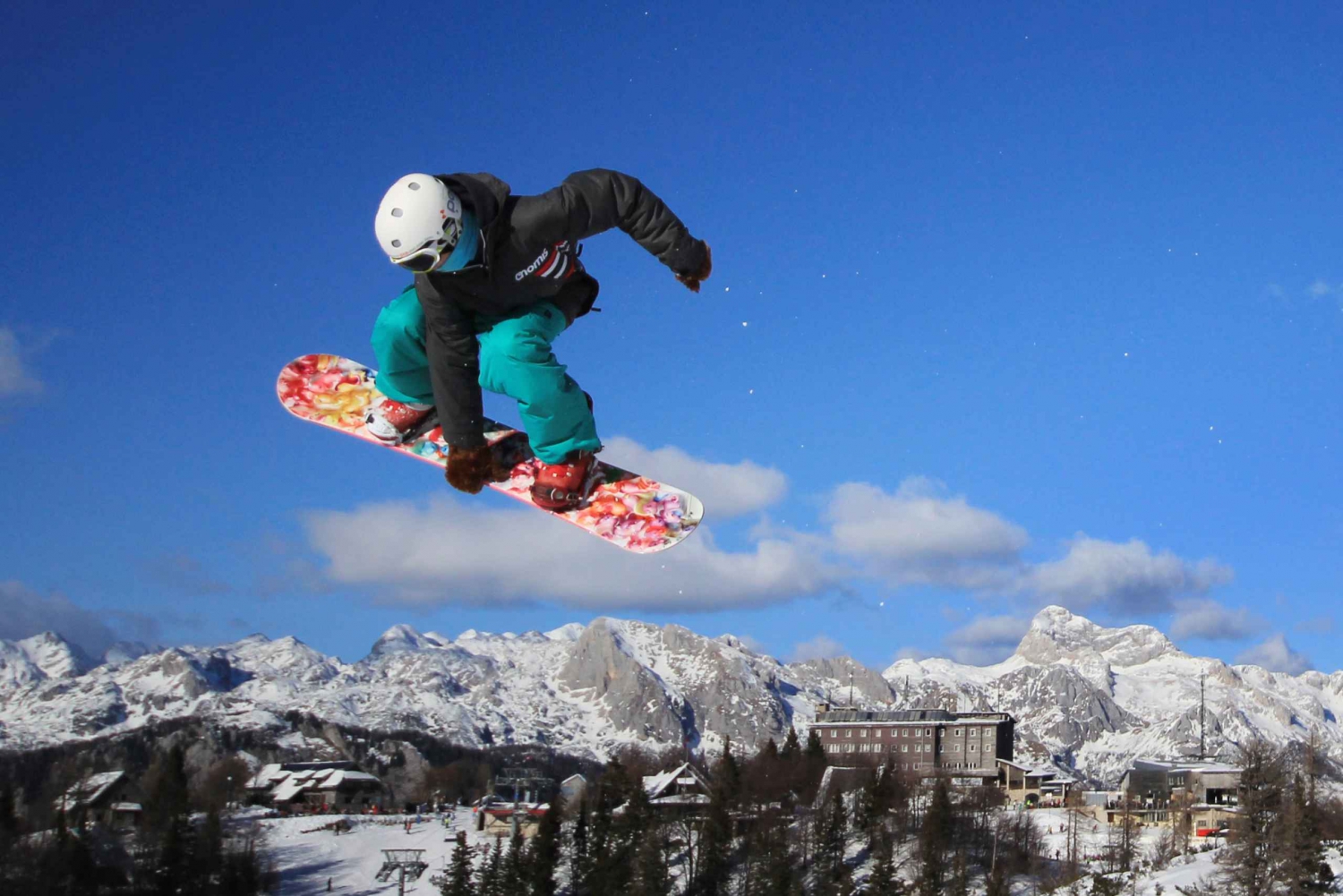 Half-Day Snowboarding with Instructor in Vogel Ski Center