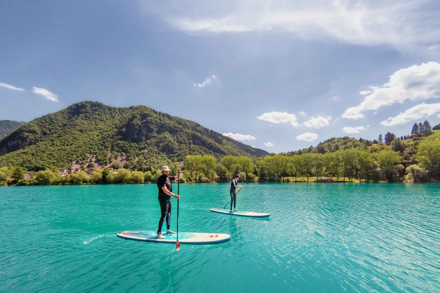 En halv dag med stand-up padling på elven Soča