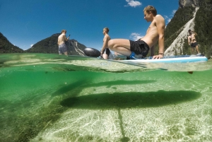 プレディル湖でのスタンドアップ パドルボード (SUP) 半日ツアー