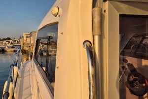 Izola: passeio de barco particular a Strunjan e Piran com bebidas