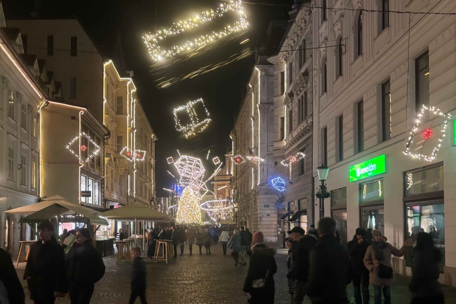 Ljubljana: Rundgang durch den Weihnachtsmarkt und die Lichter