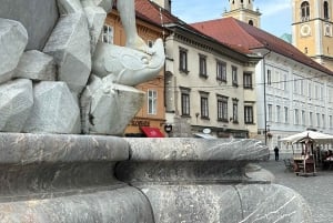 リュブリャナ地元ガイドとEスクーターツアー