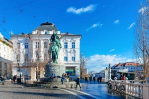 Ljubljana: Express-Spaziergang mit einem Einheimischen in 60 Minuten