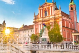 Ljubljana: First Discovery Walk and Reading Walking Tour