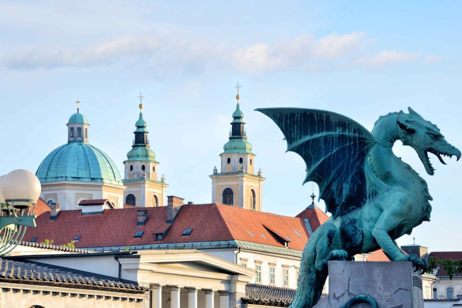 リュブリャナ歴史的旧市街 – プライベート＆ご家族向けツアー