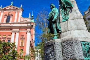 リュブリャナ歴史的旧市街 – プライベート＆ご家族向けツアー