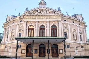 Ljubljana: Romantic Old Town Guided Discovery Tour