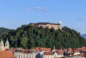 Ljubljana: Romantic Old Town Guided Discovery Tour