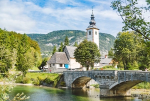 Ljubljana: Scenic Bled and Škofja Loka Self-Driving Tour
