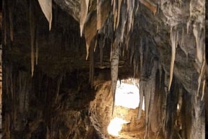Любляна: пещера Постойна, Предъямский замок и парк Постойна.