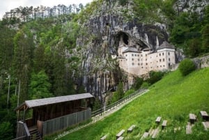 Ljubljana til Postojna-grotten,Predjama-slottet og Postojna-parken