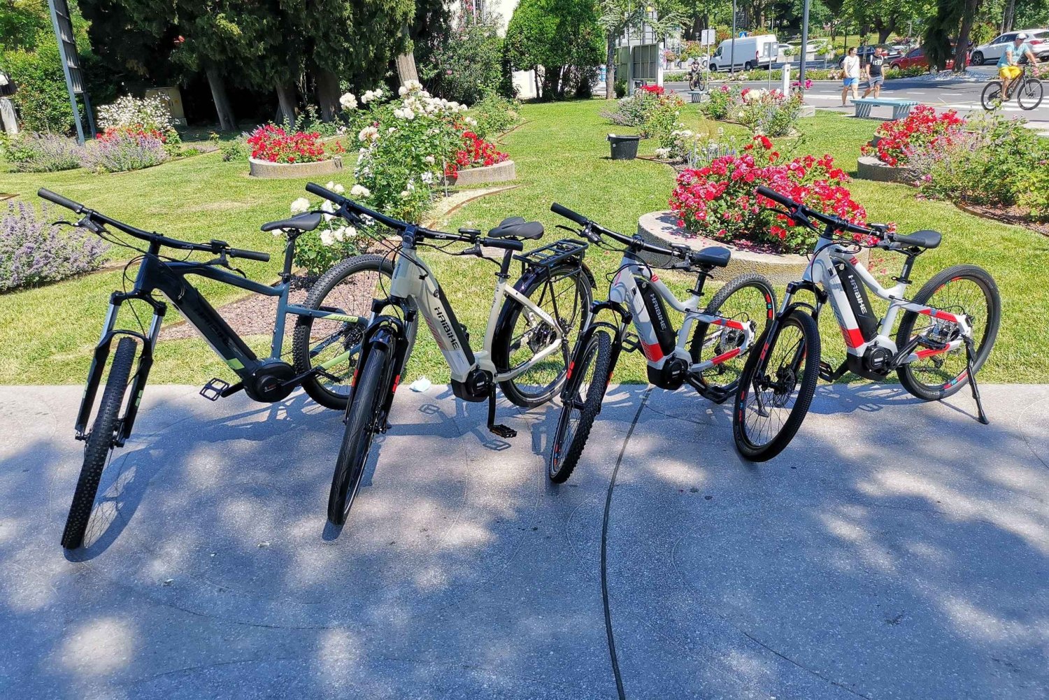 Piran: e-cykel&burgare i Istrien