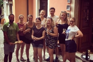 Pirano: Tour guidato a piedi con degustazione di vini e cibi gourmet