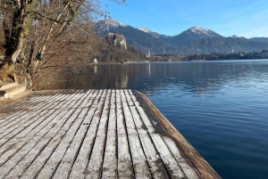 Pletna Boat Ride to Bled Island with Dessert & Guide