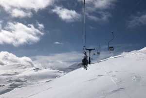 インストラクターとスキー：ブレッド発ヴォーゲル・スキーセンター