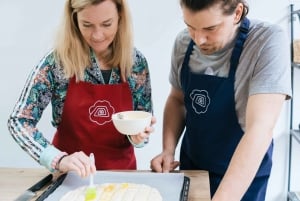 スロベニア：ベロクラニスカ ポガチャ料理教室