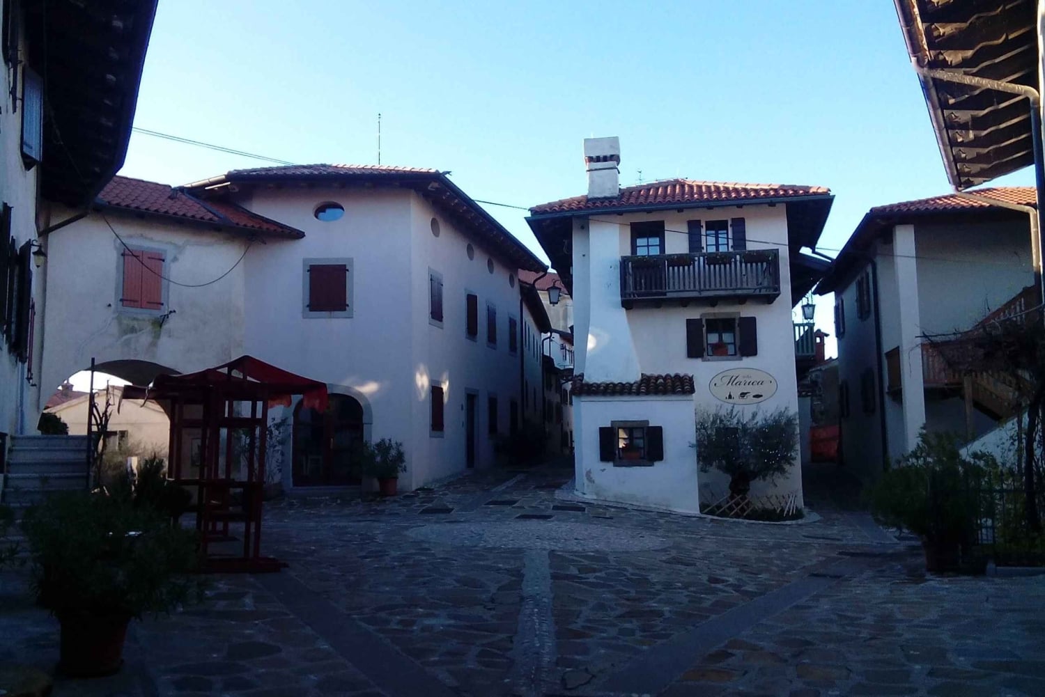 シュマルトノシュマルトノ村ウォーキングツアー